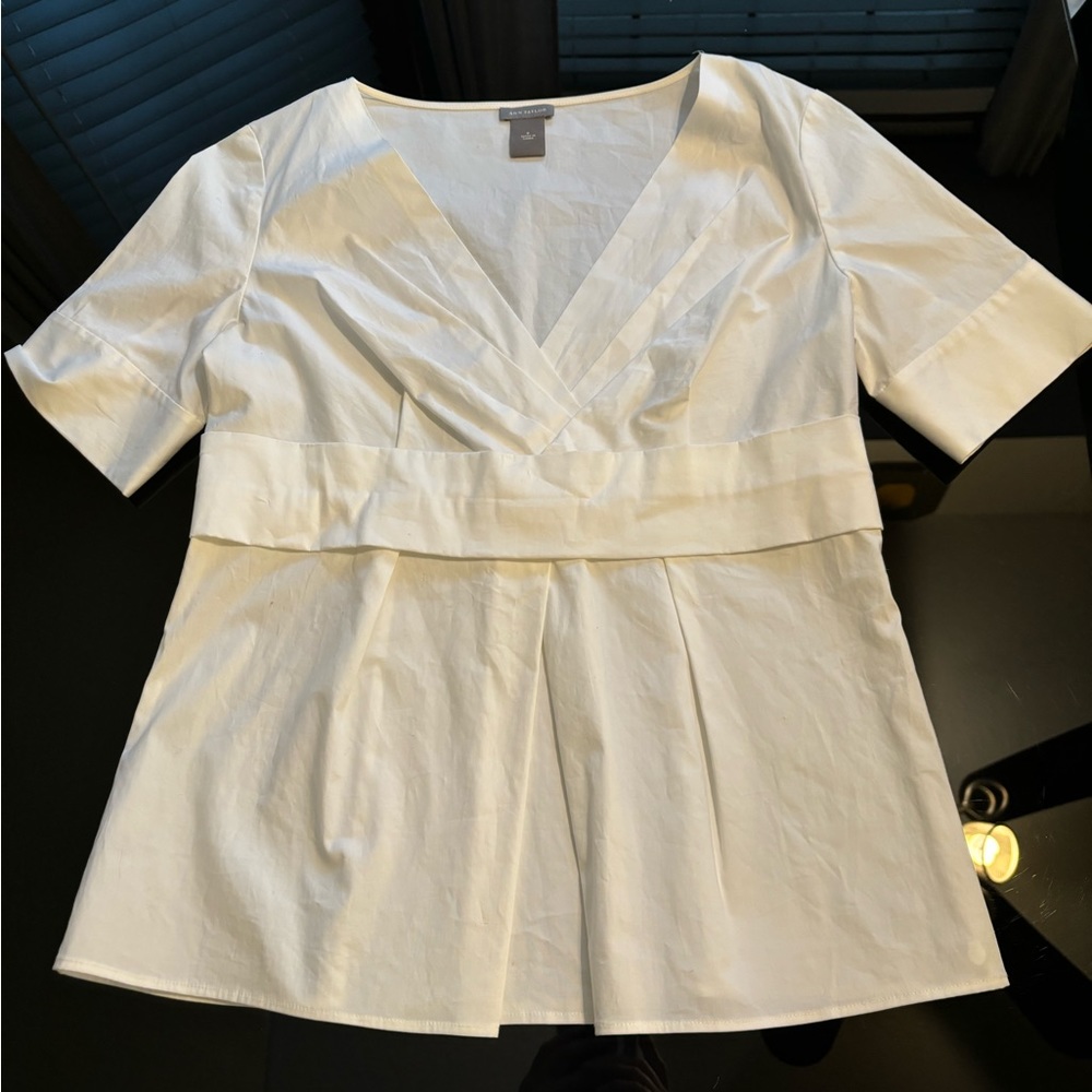 Ann Taylor Women’s Top Size 8 White